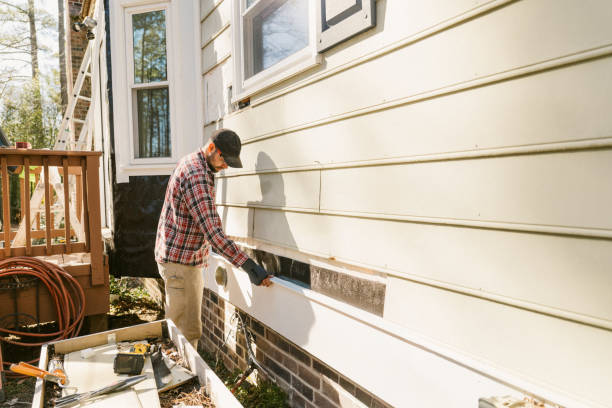Trusted Emergency Siding Repair service in Columbus, NC - Creative Siding
